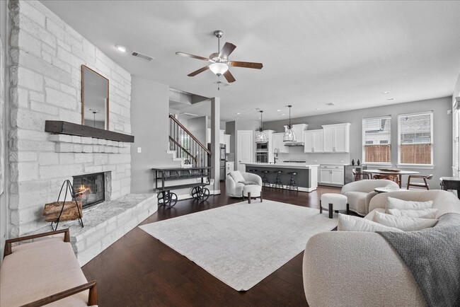 Building Photo - 2932 Hawkins Creek Ln