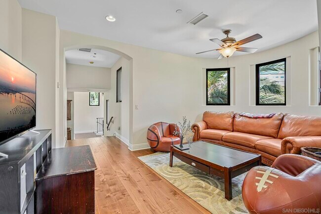 Building Photo - 7335 El Fuerte St