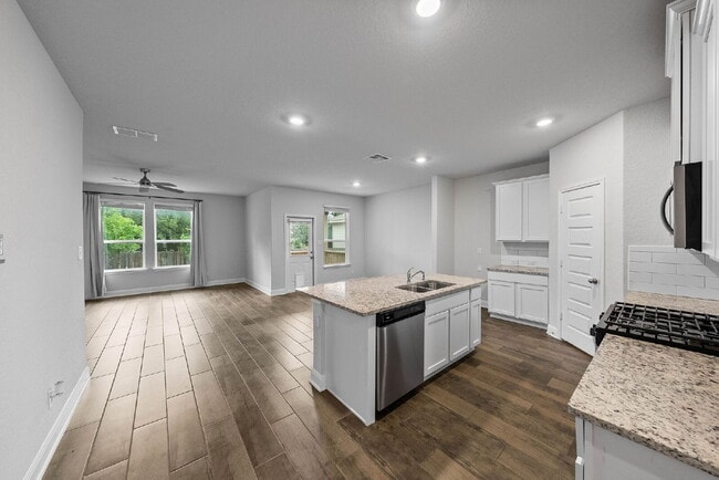 Building Photo - Inviting Comfort & Everyday Ease – 4 Bed, ...