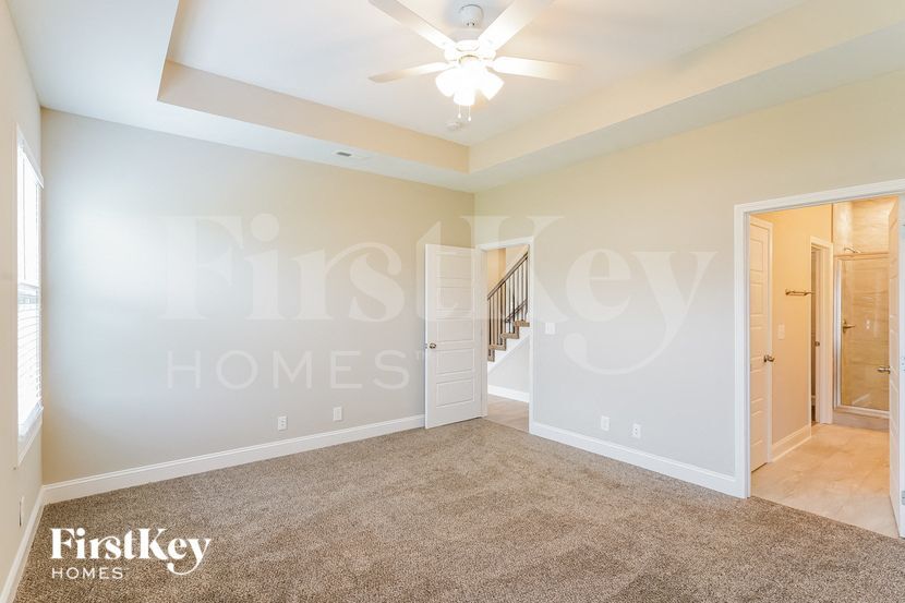 Building Photo - 623 Alvin Rd