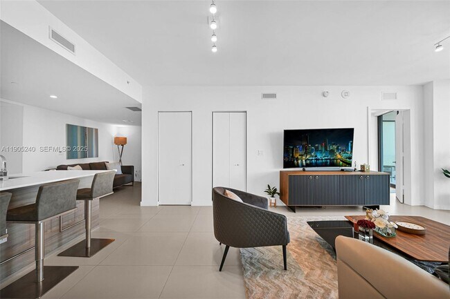 Building Photo - 1300 S Miami Ave