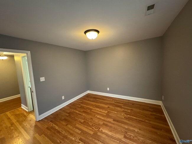 Building Photo - 29929 Park Hill Dr
