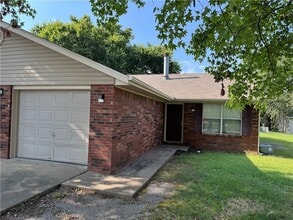 Building Photo - 4418 W Franciscan Trail