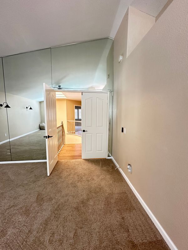 Building Photo - 41411 Iona Cir