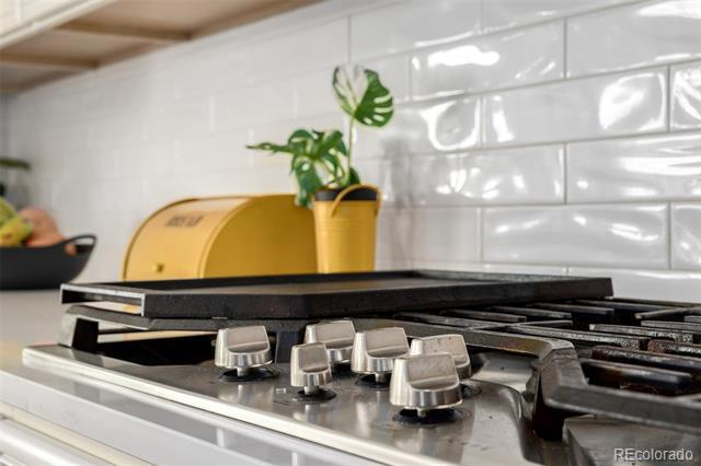 Building Photo - 9021 Swan River St