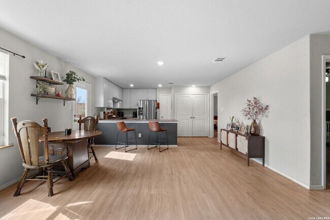 Building Photo - 6403 Ignacio Ct