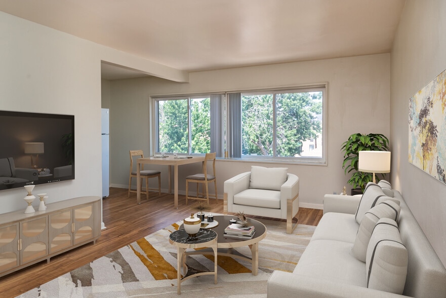 Building Photo - 456 N Logan St