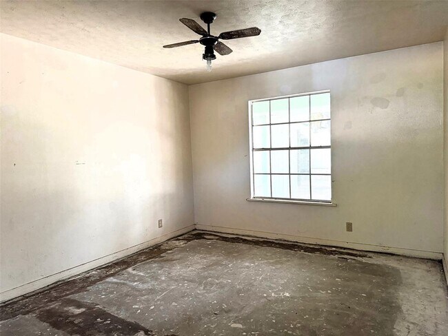 Building Photo - 1301 Cypress St