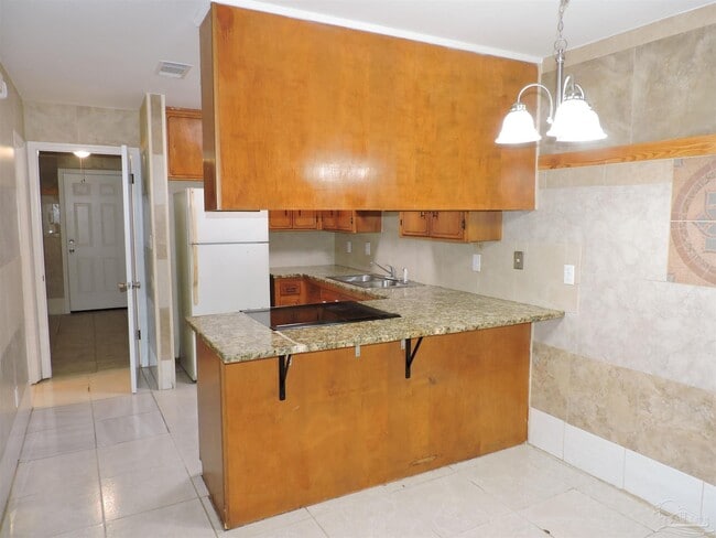 Building Photo - 1327 Jasma Ln