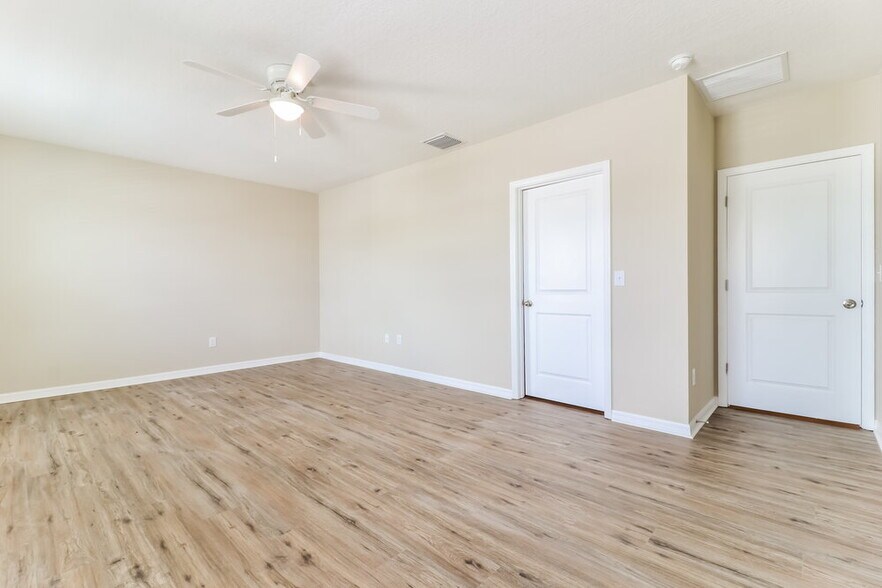Building Photo - 9274 Watolla Dr