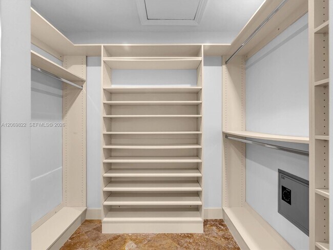 Building Photo - 7457 SW 112th Pl