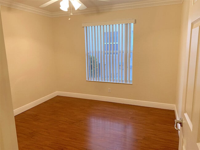 Building Photo - 2003 Grey Falcon Cir SW