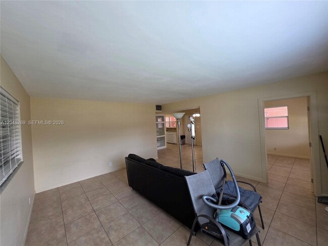 Building Photo - 6130 Funston St