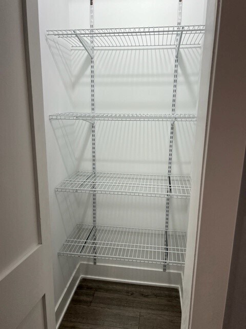 Pantry - 3327 W Hirsch St