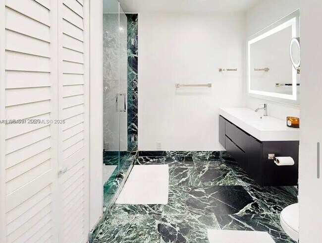 Building Photo - 1220 NW 37th Ave