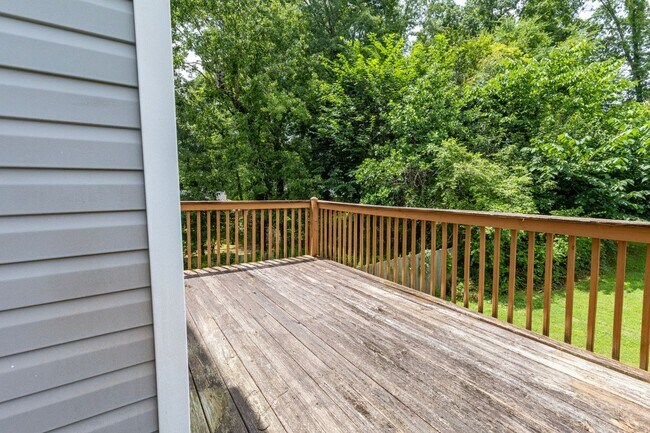 Building Photo - 2432 Pendergrass Ln