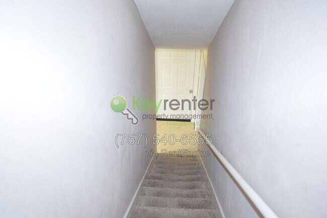 Building Photo - 1310 Sparrow Rd