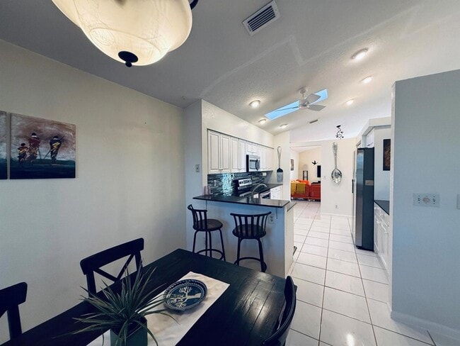 Building Photo - 7759 Great Glen Cir