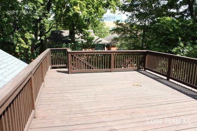 Building Photo - 4819 Jarboe St