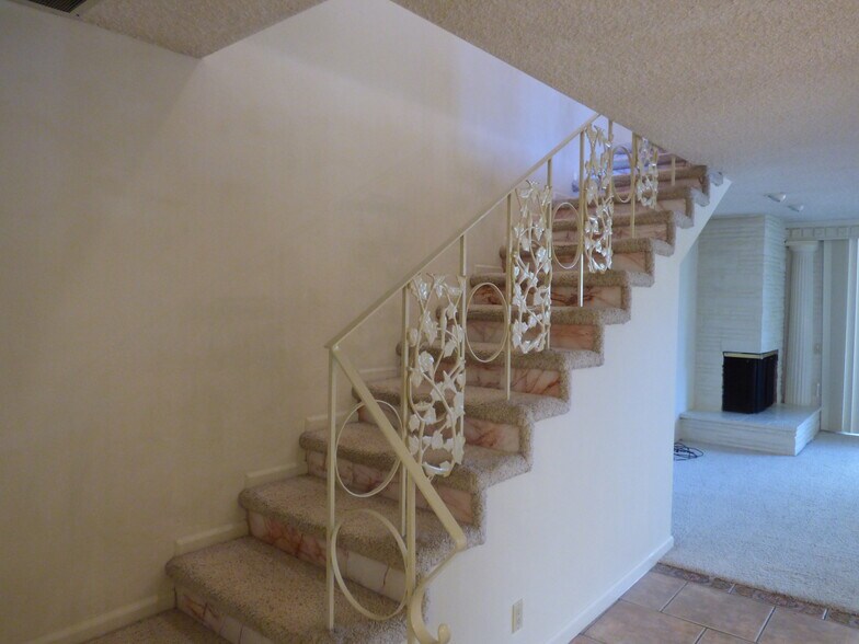 Stairs to Upstairs Bedrooms - 6016 S Land Park Dr