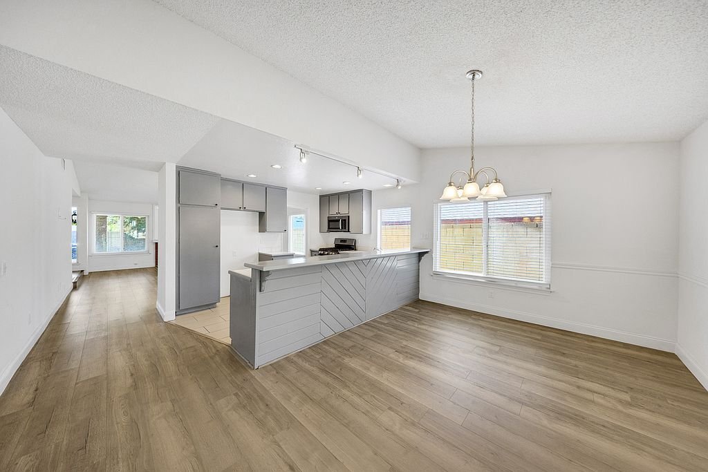 Building Photo - 7750 Perlite Ct