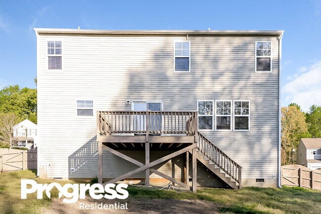 Building Photo - 168 Woodcreek Ln