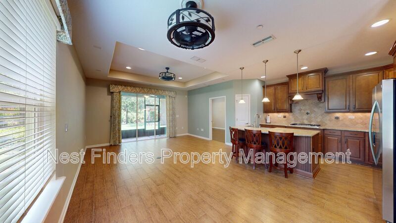 Building Photo - 656 Coconut Palm Pkwy