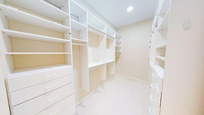 Building Photo - 5745 Newbank Cir