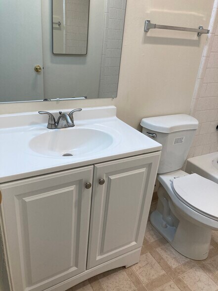 Building Photo - 1514 Lincoln Blvd