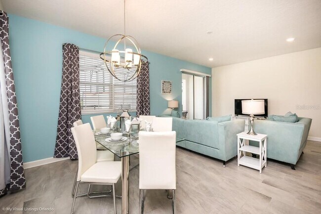 Building Photo - 9007 Stinger Dr