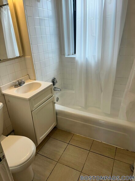 Building Photo - 1148 Commonwealth Ave