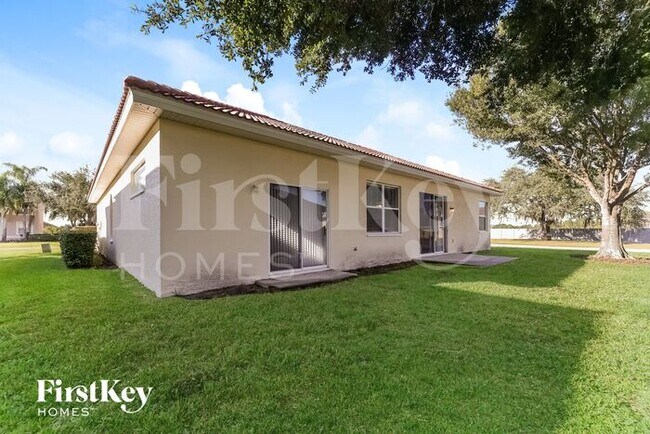 Building Photo - 452 Bay Leaf Dr
