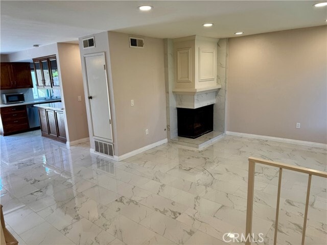 Building Photo - 7627 Rapids Dr