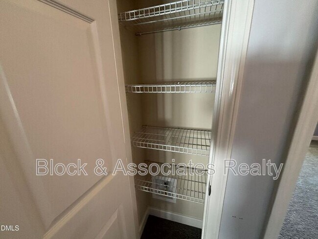 Building Photo - 2228 Stornoway Ct