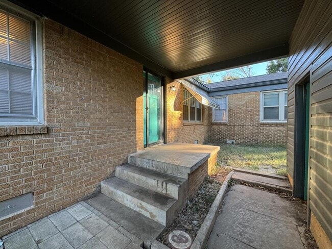 Building Photo - 3212 Ardyce Dr