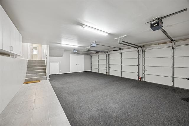 Building Photo - 7030 Blackwood Dr