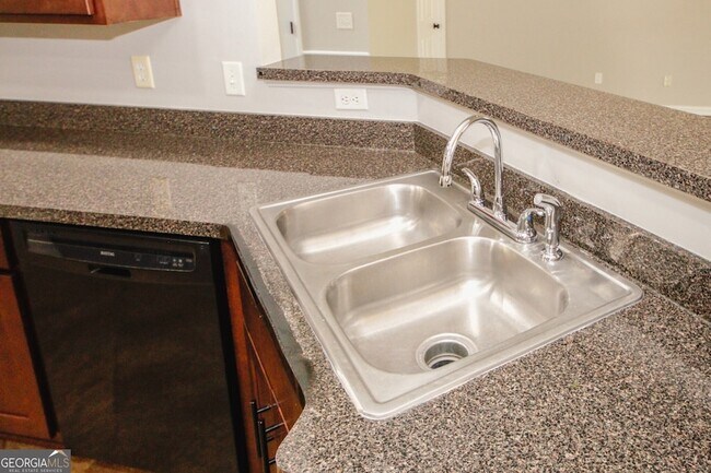 Building Photo - 7000 Lunar Blue Way