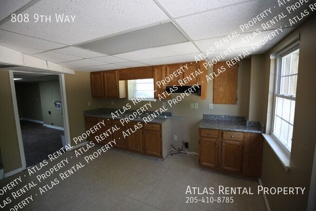 Building Photo - 808 9th Way