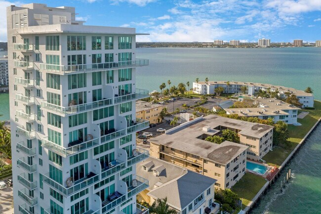 Building Photo - 7939 East Dr