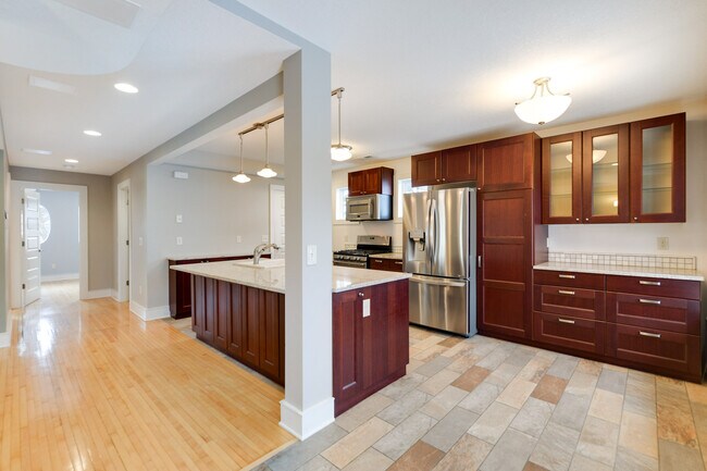 Building Photo - 1397 Englewood Ave