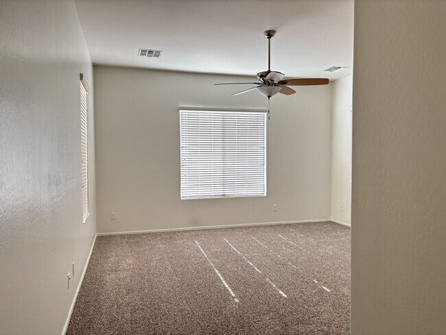 Building Photo - 8037 W Spur Dr