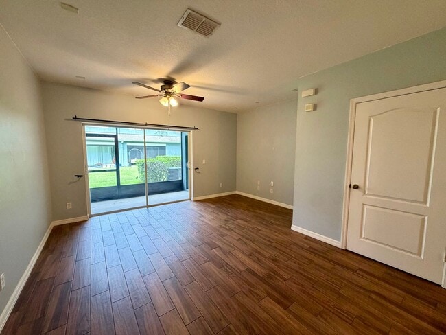 Building Photo - 3482 Wilshire Way Rd