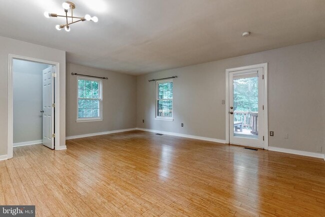 Building Photo - 6414 Old Scotts Ct