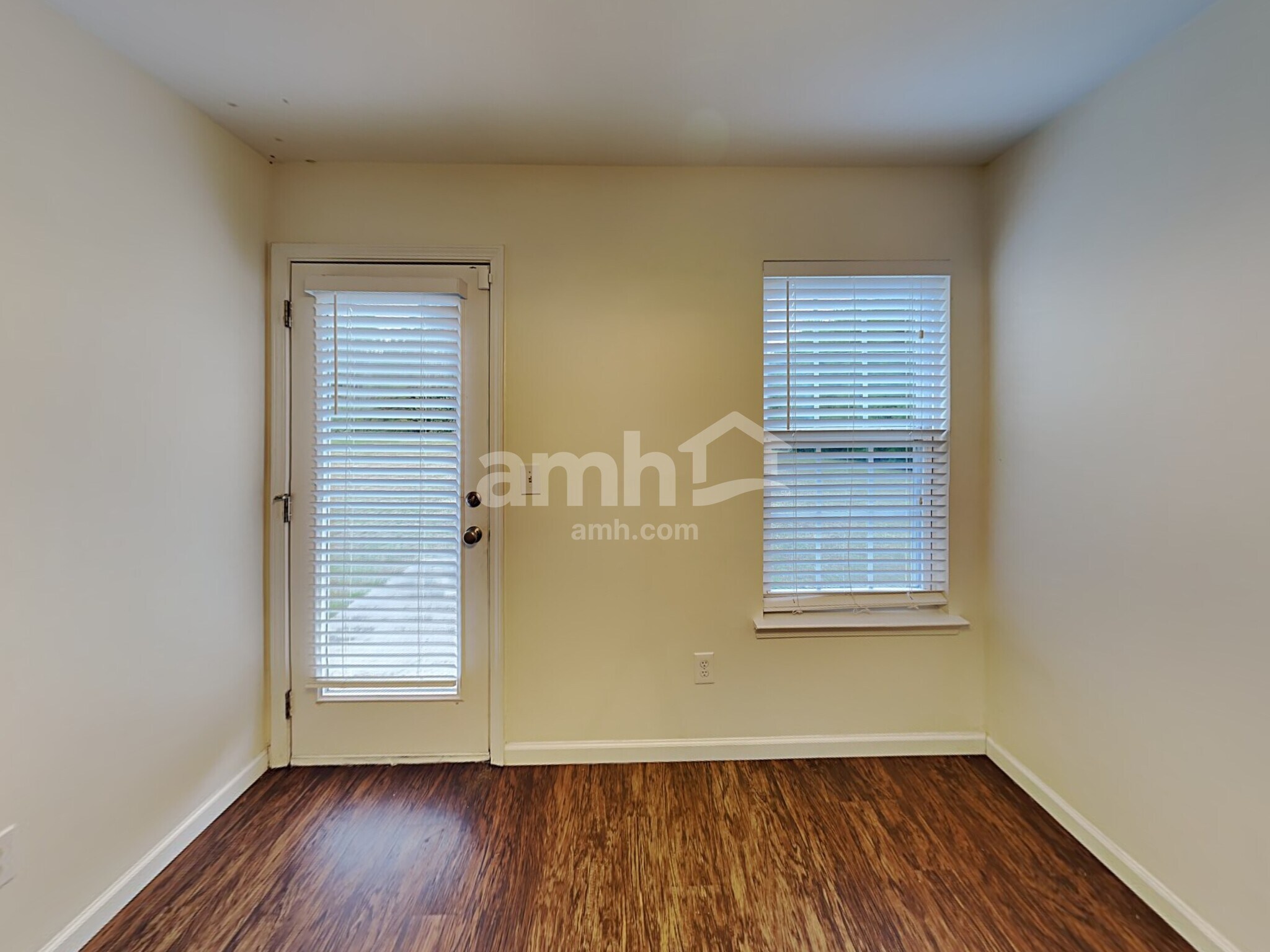 Building Photo - 500 Pawley Dr