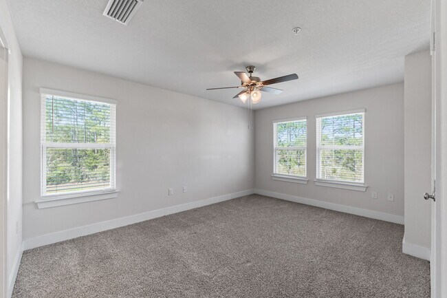 Building Photo - 9483 Nature Crk Cir