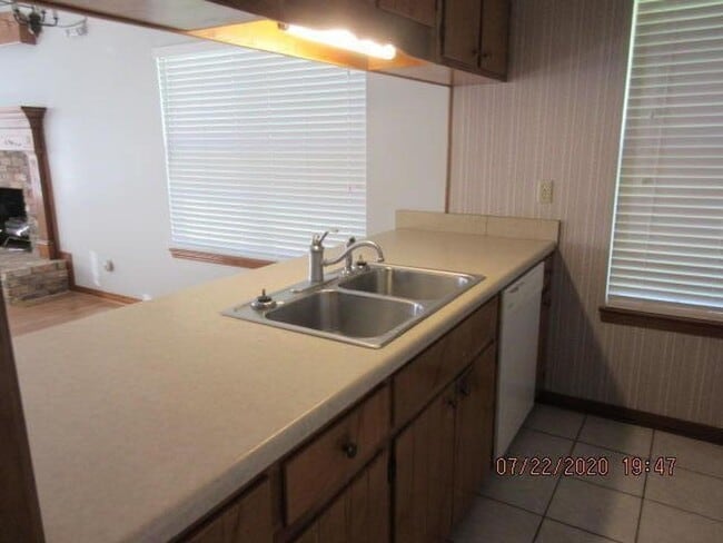 Building Photo - Charming 2 Bedroom in Fort Walton Beach!