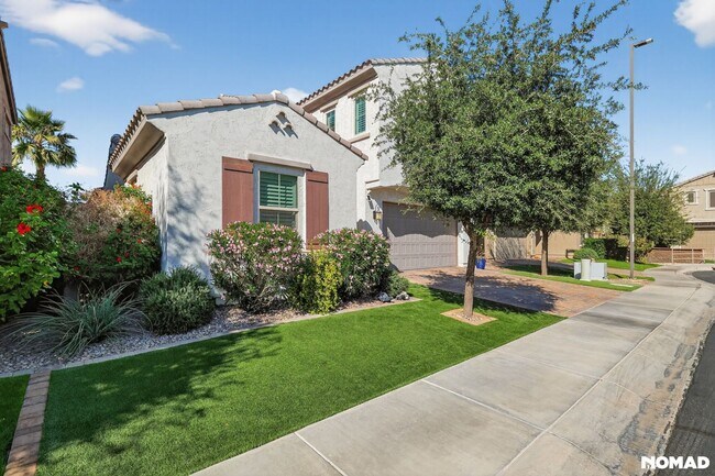 Building Photo - 4060 S Thistle Dr