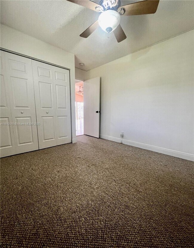 Building Photo - 4481 Dogwood Cir