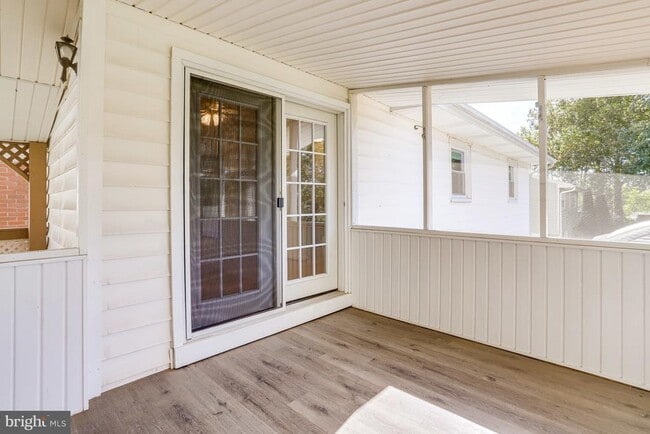Building Photo - 13714 Gran Deur Dr