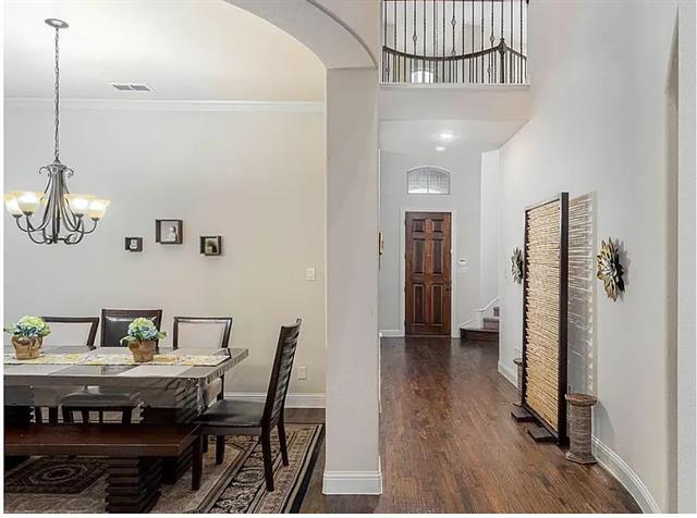 Building Photo - 6325 Plum Creek Dr